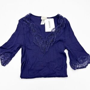 NWT Hanro Filomena Lace V-Neck Tee
